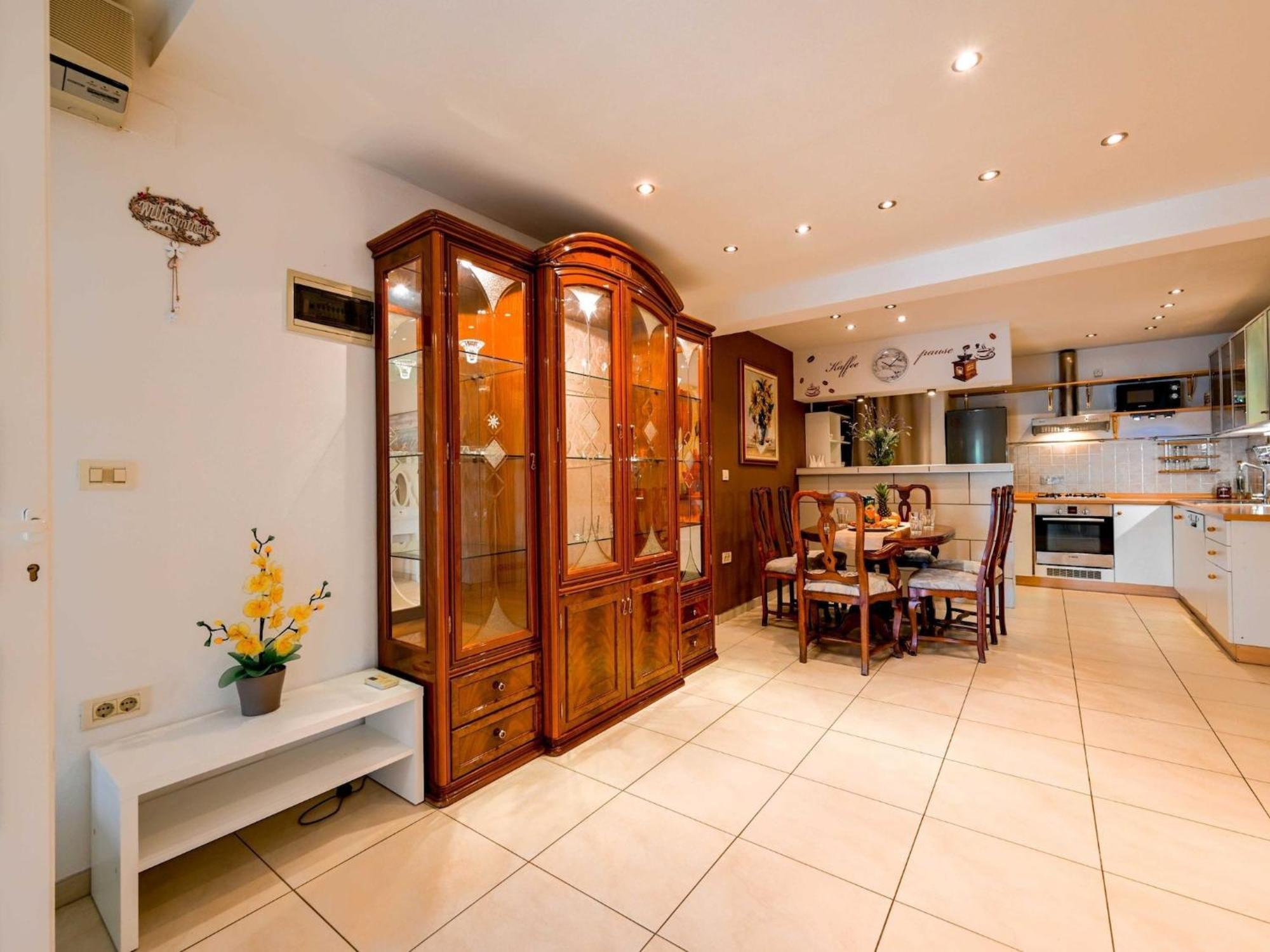 Classic And Smart With Terrace - Two Bedroom With Terrace Apartma *